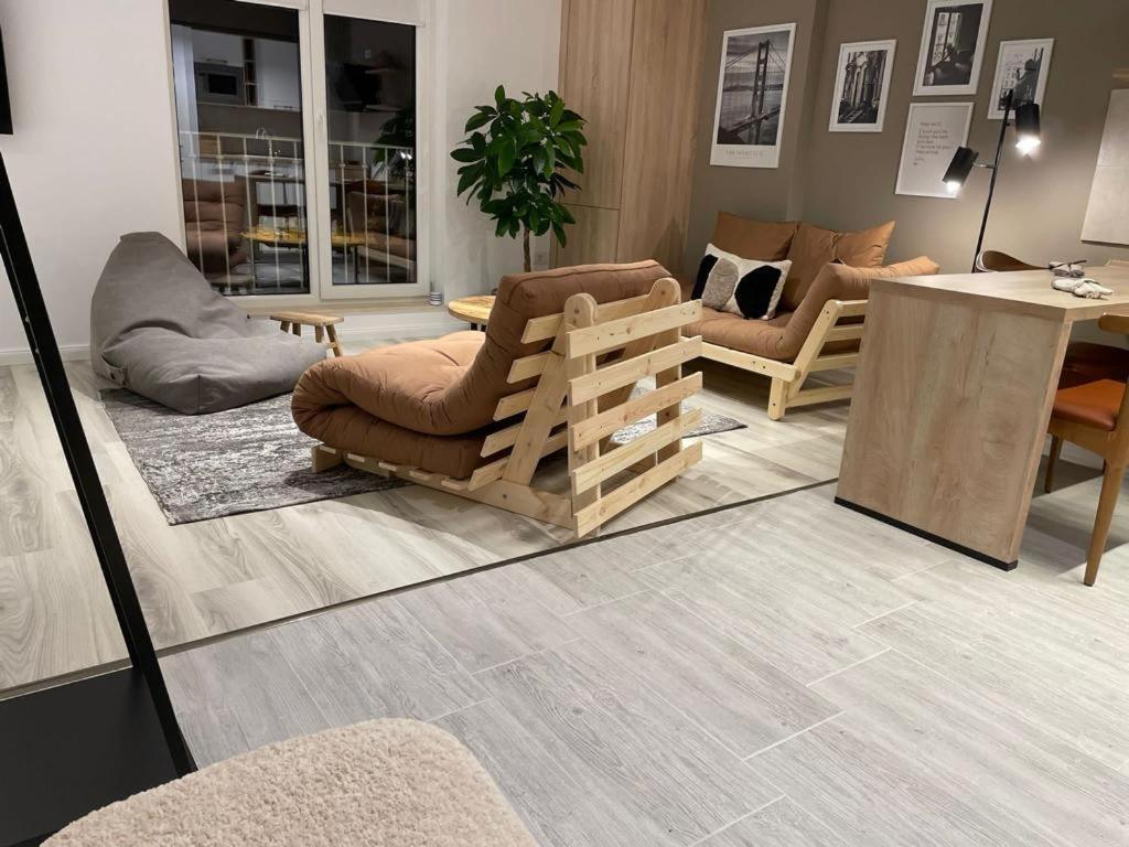 Shi Mi Junior Suite Iasi Exteriör bild